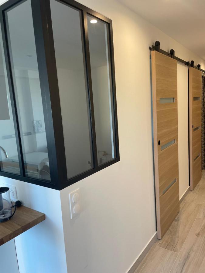 Appartement Pieds Dans L'Eau Vue Mer Bormes Les Mimosas Eksteriør bilde